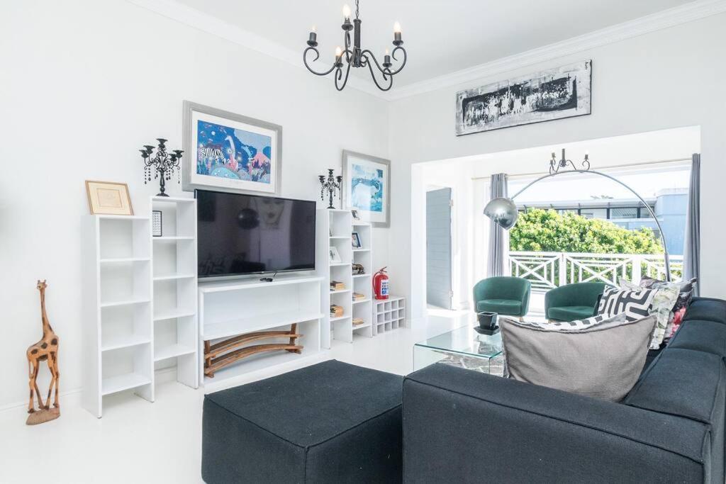 Holiday home 4 Bedroom House In Camps Bay