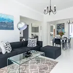 4 Bedroom House In Camps Bay
